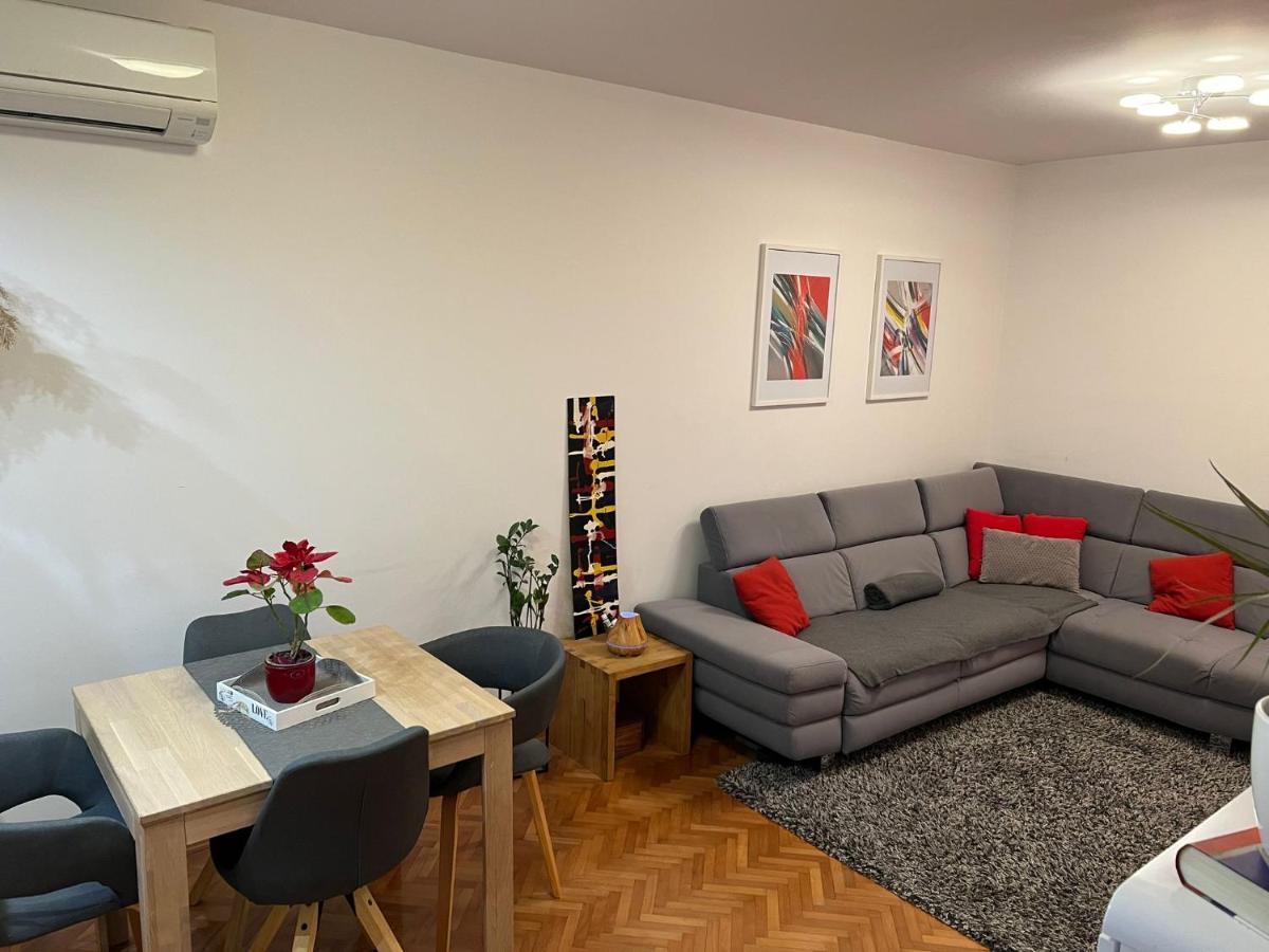 Mm Split Apartment - 5 Min By Car To The Beach & City Center - Free Public Parking エクステリア 写真