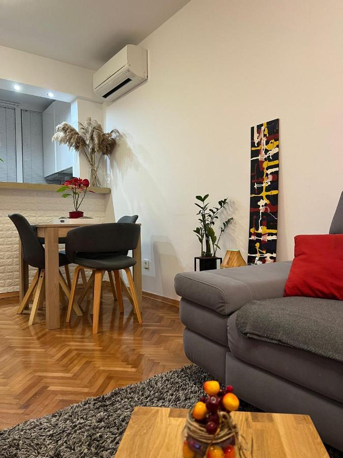Mm Split Apartment - 5 Min By Car To The Beach & City Center - Free Public Parking エクステリア 写真
