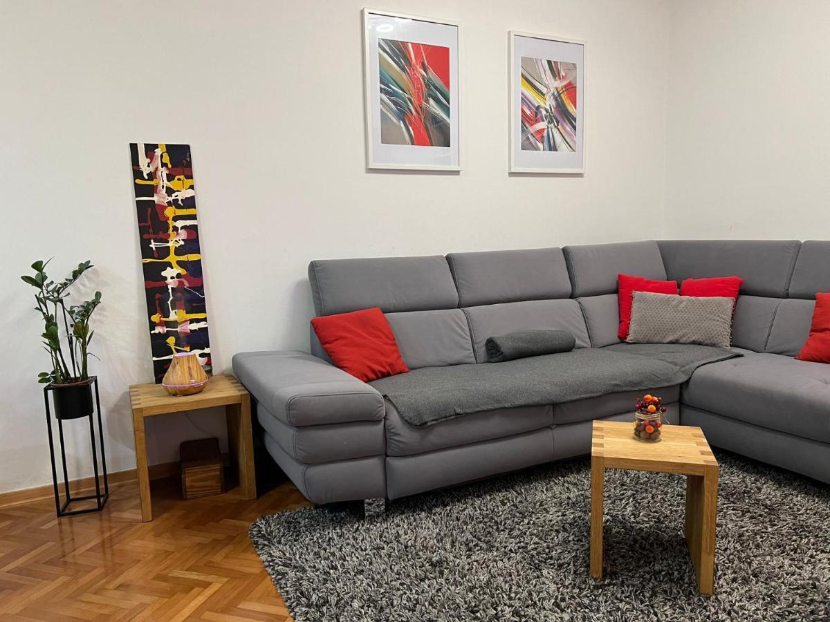 Mm Split Apartment - 5 Min By Car To The Beach & City Center - Free Public Parking エクステリア 写真