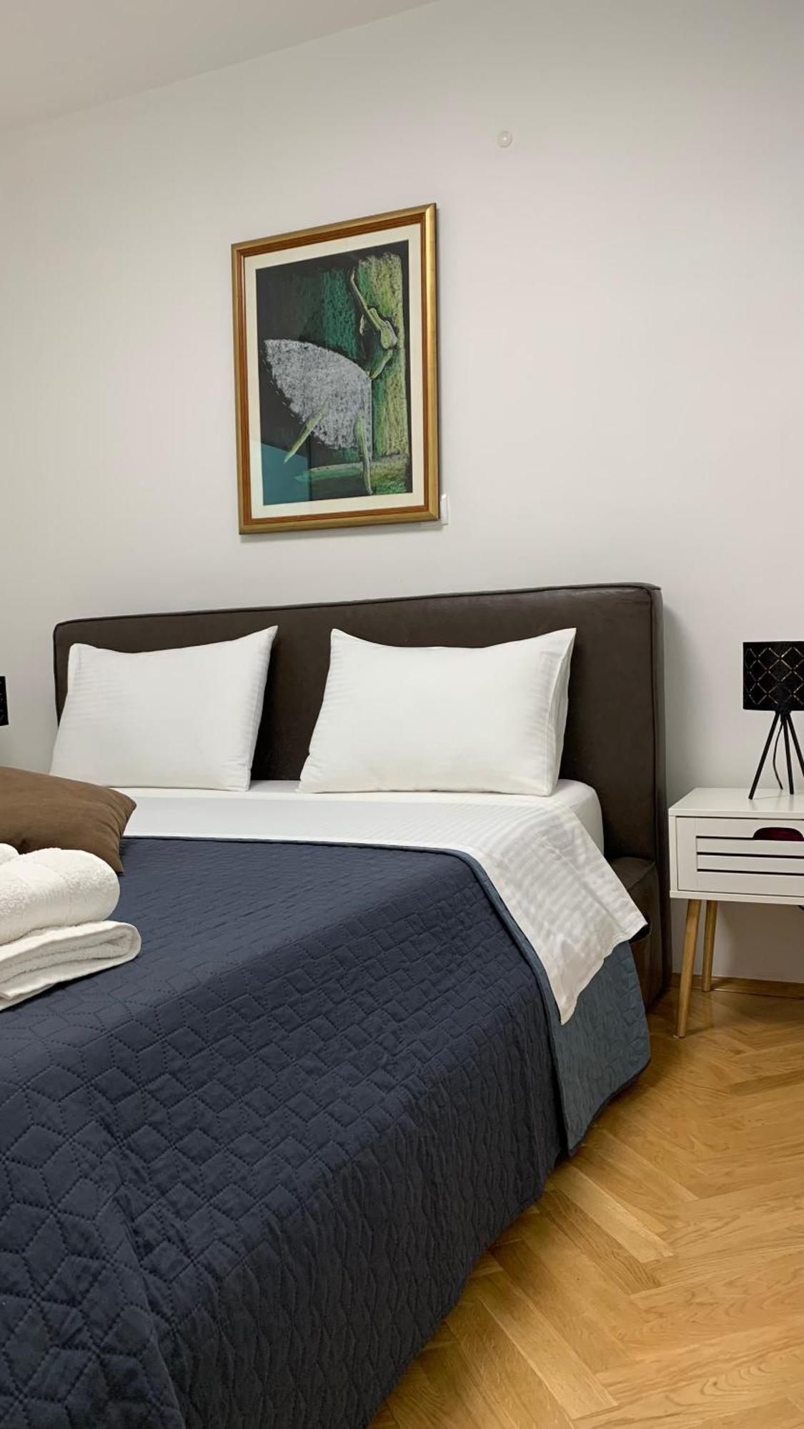 Mm Split Apartment - 5 Min By Car To The Beach & City Center - Free Public Parking エクステリア 写真